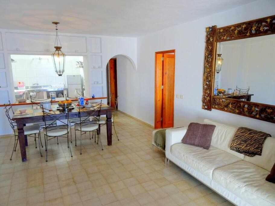 Casa Descanso Con Jacuzzi En Playa Quemada Ngoại thất bức ảnh