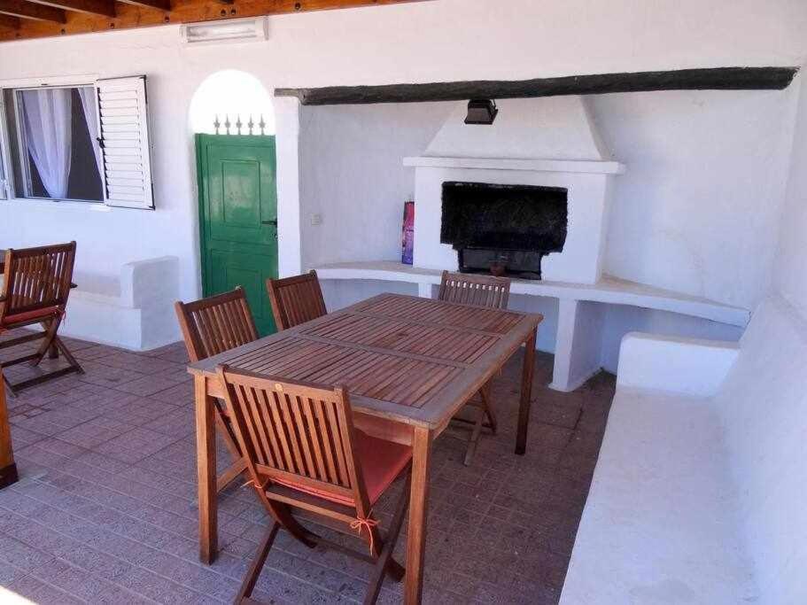 Casa Descanso Con Jacuzzi En Playa Quemada Ngoại thất bức ảnh
